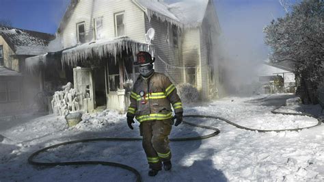 St. Paul house fire claims life of 1 person, 2 pets